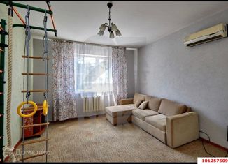 Продам 1-ком. квартиру, 32 м2, Краснодар, улица Ломоносова, 14/1, улица Ломоносова