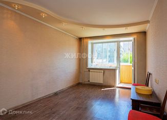Продается 2-комнатная квартира, 45 м2, Кемеровская область, Пионерский проспект, 46