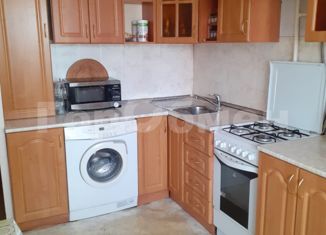 Продам трехкомнатную квартиру, 65 м2, Москва, станция Локомотив, Сиреневый бульвар, 1к1