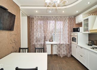 Продаю 4-комнатную квартиру, 100 м2, Владимир, улица Кирова, 8А, Октябрьский район