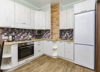 Продам 1-комнатную квартиру, 40 м2, Тюмень, Алматинская улица, 6, ЖК Звёздный