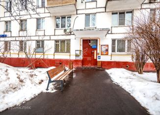 Продам 2-ком. квартиру, 37.2 м2, Москва, Азовская улица, 9к1, район Зюзино