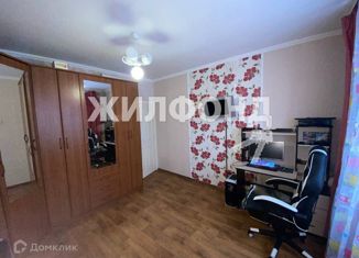 Продается двухкомнатная квартира, 54 м2, Новосибирск, улица Тружеников, 7, улица Тружеников