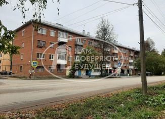 Продаю 3-комнатную квартиру, 52.2 м2, Воткинск, Волгоградская улица, 28