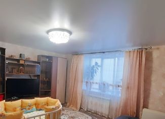 Двухкомнатная квартира на продажу, 63 м2, Саратов, улица имени Б.Н. Ерёмина, 3, жилой район Солнечный-2