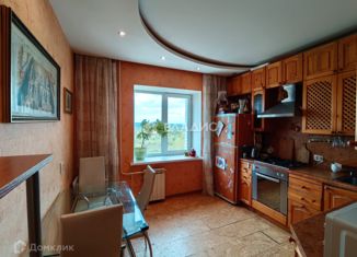 Продажа 2-комнатной квартиры, 61.7 м2, Калужская область, улица Гурьянова, 26