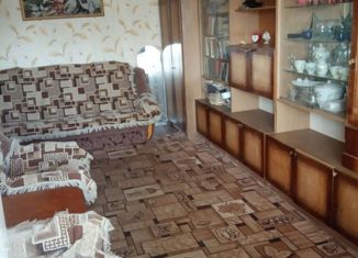 Продаю двухкомнатную квартиру, 40 м2, поселок городского типа Борисовка, Комсомольский переулок, 13