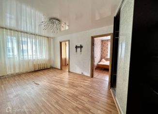 Продается 4-ком. квартира, 62 м2, Артём, улица Фрунзе, 56/1