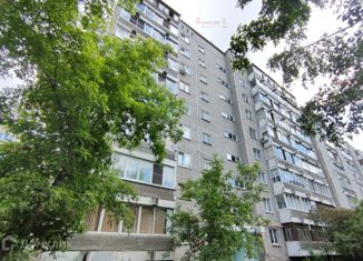 1-комнатная квартира на продажу, 33 м2, Екатеринбург, улица Готвальда, 15, метро Динамо