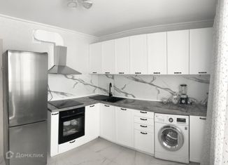 Продажа 1-ком. квартиры, 38 м2, Новороссийск, улица Алексея Матвейкина, 4, ЖК Уютный