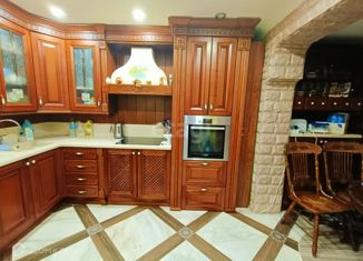 Четырехкомнатная квартира на продажу, 80 м2, Когалым, улица Мира, 52