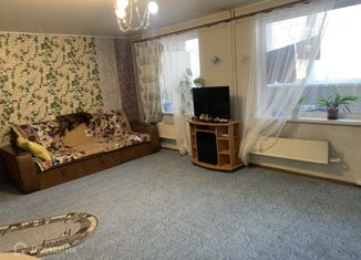 Продаю 3-ком. квартиру, 82 м2, Арамиль, улица Гарнизон, 20