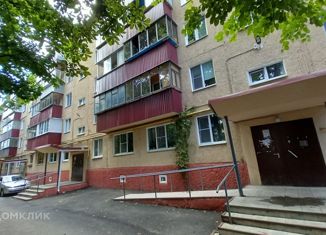 Продается трехкомнатная квартира, 61 м2, Курск, улица Карла Маркса, 61