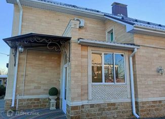 Продается дом, 260 м2, село Новоживотинное, улица Газовиков, 10