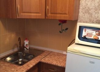 Продаю 3-ком. квартиру, 60 м2, Ставрополь, улица Семашко, 14/1, микрорайон № 22