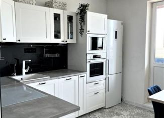 Продаю 2-ком. квартиру, 65.6 м2, Самара, проспект Карла Маркса, 200, метро Спортивная