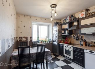 Продаю трехкомнатную квартиру, 71.1 м2, Санкт-Петербург, улица Типанова, 34к1, улица Типанова