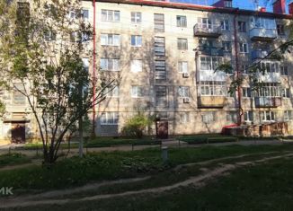 Продается 1-комнатная квартира, 30.3 м2, Йошкар-Ола, улица Якова Эшпая, 154
