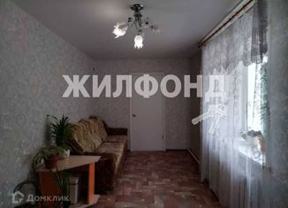 Продается 4-комнатная квартира, 59 м2, село Красноглинное, улица Мира, 10