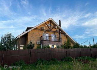 Продаю дом, 200 м2, деревня Утечино, Садовая улица, 9