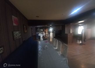 Сдам в аренду офис, 500 м2, Назрань, улица Победы