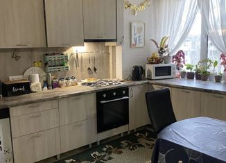 Продам трехкомнатную квартиру, 67 м2, Красноперекопск, 8-й микрорайон, 3