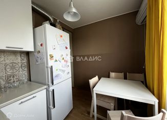 Продается 3-комнатная квартира, 63 м2, Москва, Ореховый бульвар, 53, метро Красногвардейская