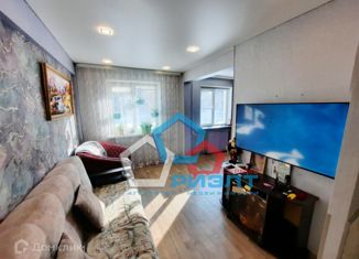 Продается 3-комнатная квартира, 58.2 м2, Омск, проспект Мира, 165Б