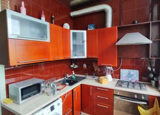 Продается 3-комнатная квартира, 80 м2, Ростовская область, улица Кривошлыкова, 7