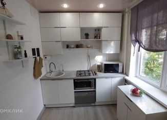 Продаю 1-комнатную квартиру, 38 м2, Ставрополь, улица 50 лет ВЛКСМ, 39/2