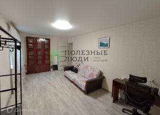 Сдам в аренду двухкомнатную квартиру, 45 м2, Кировская область, улица Розы Люксембург, 80В