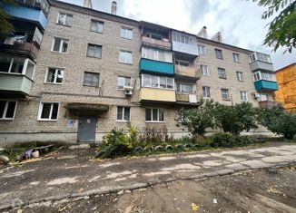 Двухкомнатная квартира на продажу, 47.5 м2, Вольск, Коммунистическая улица, 54