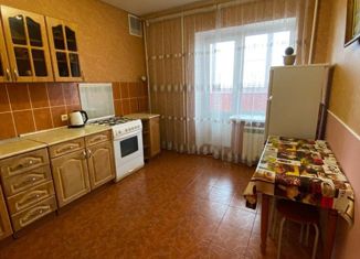 Сдача в аренду однокомнатной квартиры, 38 м2, Губкин, улица Петра Великого, 6