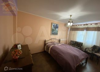 Продается 2-комнатная квартира, 55.6 м2, посёлок городского типа Новоозёрное, Молодёжная улица, 4