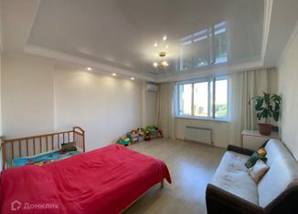 Продается 2-комнатная квартира, 65.4 м2, Казань, улица Профессора Камая, 8, ЖК Романтика