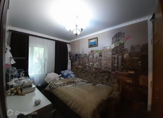 Продается 2-ком. квартира, 51.2 м2, поселок Койсуг, улица Максима Горького, 661/1