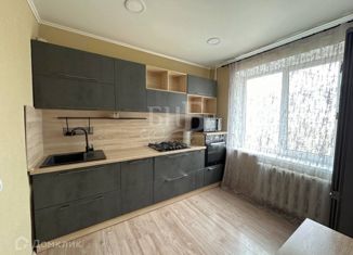 Продаю 3-комнатную квартиру, 63.6 м2, Оренбургская область, улица Чкалова, 41