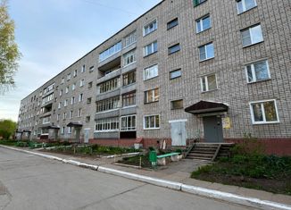 Продается однокомнатная квартира, 32 м2, Кирово-Чепецк, улица Алексея Некрасова, 9