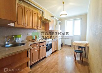 Сдам 2-ком. квартиру, 65 м2, Самара, улица Пушкина, 223