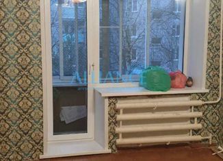 Продается 1-комнатная квартира, 31 м2, поселок городского типа Семибратово, Красноборская улица, 4