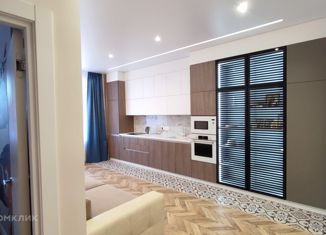 Продаю 2-комнатную квартиру, 70 м2, Краснодар, улица Леонида Лаврова, 8к1ск2, ЖК Империал