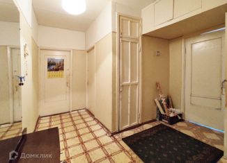 Продается 2-комнатная квартира, 50.9 м2, Мурманск, Театральный бульвар, 8