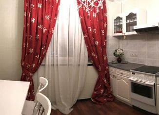 Аренда 2-ком. квартиры, 60 м2, Москва, Литовский бульвар, 1, метро Ясенево