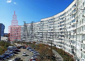 Продается четырехкомнатная квартира, 84.2 м2, Владивосток, улица Ладыгина, 15, Ленинский район