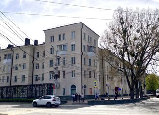 Продаю четырехкомнатную квартиру, 100.6 м2, Ставрополь, проспект Карла Маркса, 6
