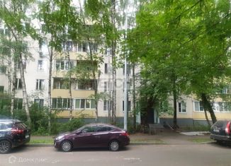 Продается трехкомнатная квартира, 51 м2, Москва, улица Рогова, 5, метро Щукинская