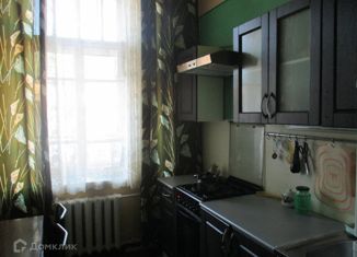 Двухкомнатная квартира на продажу, 80 м2, Кронштадт, Петровская улица, 8к2