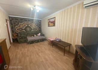 Продам 4-ком. квартиру, 74.2 м2, Беслан, улица Мира, 20