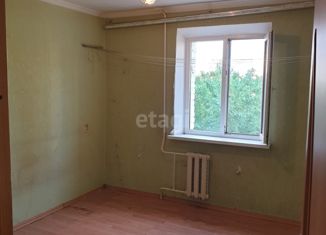 Продажа 2-ком. квартиры, 35 м2, Майкоп, улица Димитрова, 18
