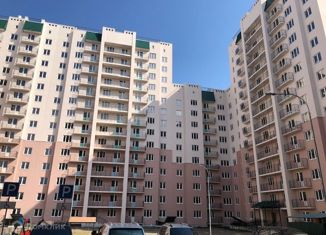 Трехкомнатная квартира на продажу, 72.8 м2, Саратов, улица имени Ю.И. Менякина, 6